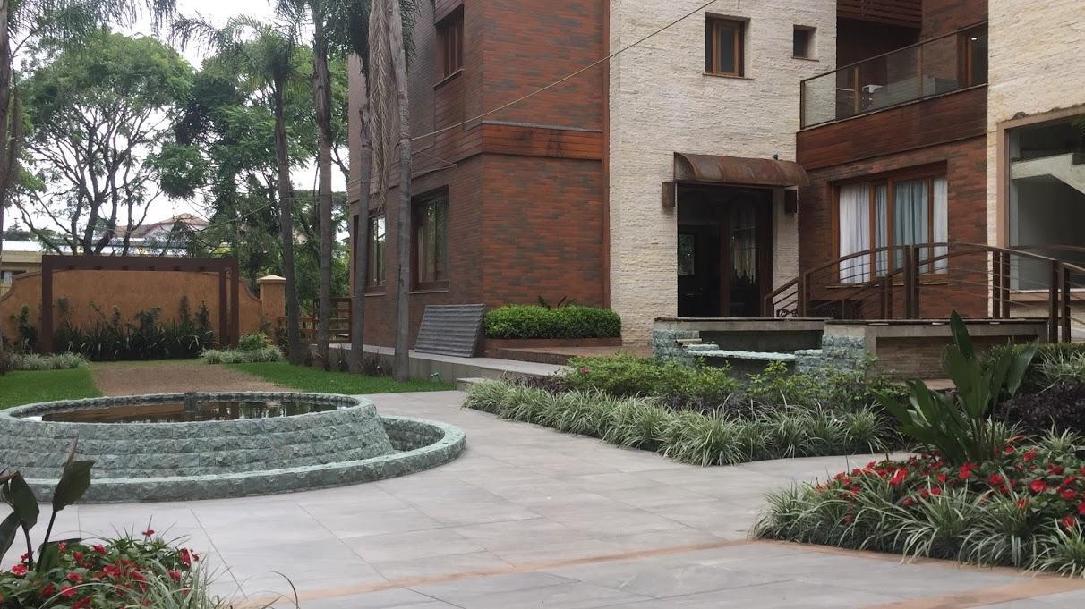 Apto Lindo E Novo No Centro Gramado Exterior foto